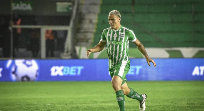 Jogador do Juventude projeta jogo contra o Flamengo e ‘vaza’ provável substituto de desfalque