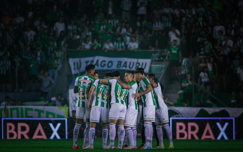 Veja desfalques e pendurados do Juventude para jogo contra o Flamengo, pelo Brasileirão