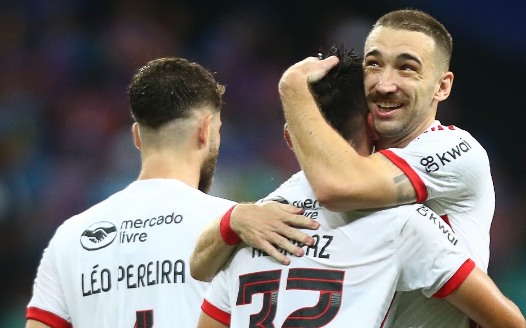 Reforço do Flamengo sente ‘medo’ antes de marcar gol em jogo contra o Bahia, pelo Brasileirão