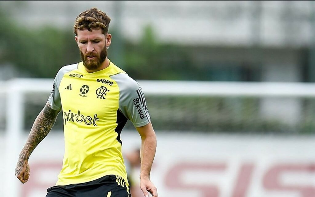 Léo Pereira ‘rebate’ Léo Ortiz em treino do Flamengo