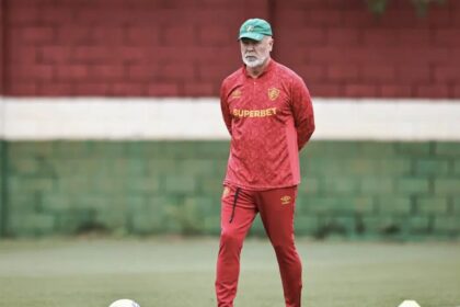 Mano Menezes - técnico do Fluminense