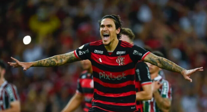Atacante do Flamengo, Pedro é artilheiro isolado no Brasil mesmo após 2 meses lesionado
