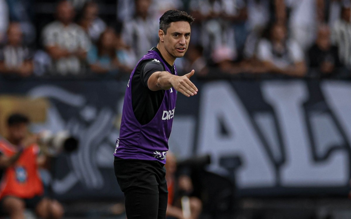 Cuiabá não terá técnico em jogo contra o Flamengo, pelo Brasileirão