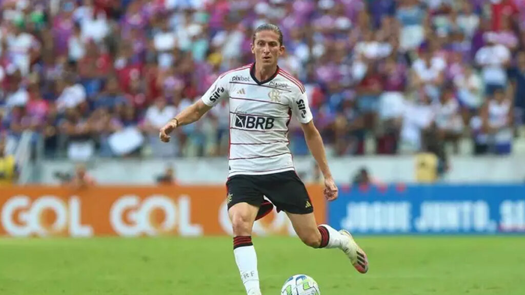 Filipe Luís em campo e Tite como técnico: veja o que mudou desde o último Flamengo e Fortaleza na Arena Castelão