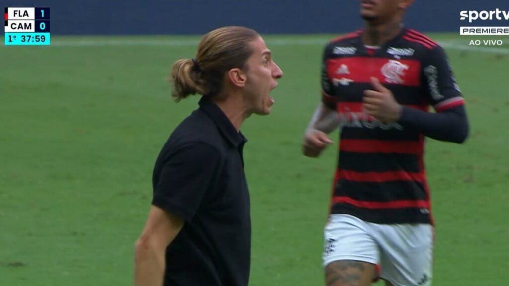 DNA Flamengo! Filipe Luís ‘enlouquece’ em comemoração de gol de Arrascaeta; veja vídeo