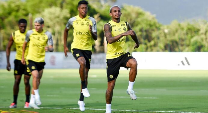 2 treinos e sem folga: veja programação do Flamengo para jogo contra o Fortaleza 
