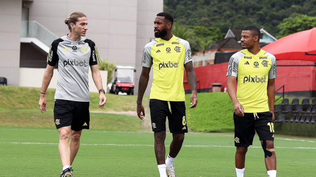 Com De La Cruz e 4 reforços, Flamengo finaliza 1º treino com foco em jogo contra o Fortaleza 