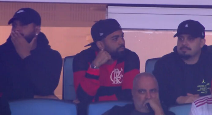 Gabigol descumpre promessa para torcida e não aparece na arquibancada em jogo do Flamengo