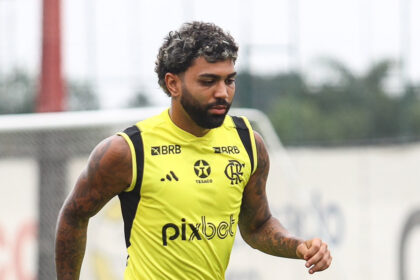 Gabigol durante treino do Flamengo