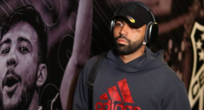 Gabigol inicia ‘live’ inusitada no YouTube às vésperas de fim de contrato com o Flamengo