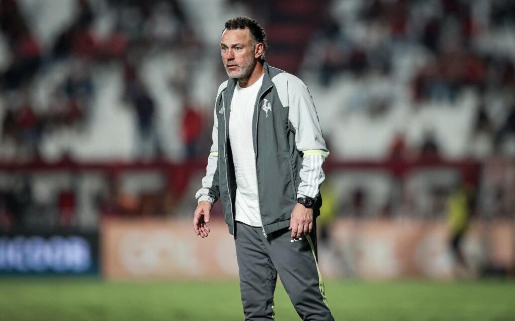 Técnico do Atlético-MG esbanja otimismo para jogo contra o Flamengo, pela final da Copa do Brasil