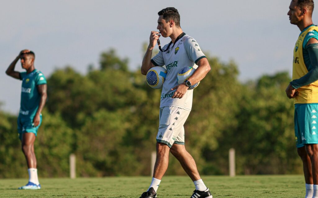 Cuiabá tenta quebrar jejum em jogo contra o Flamengo, pelo Brasileirão