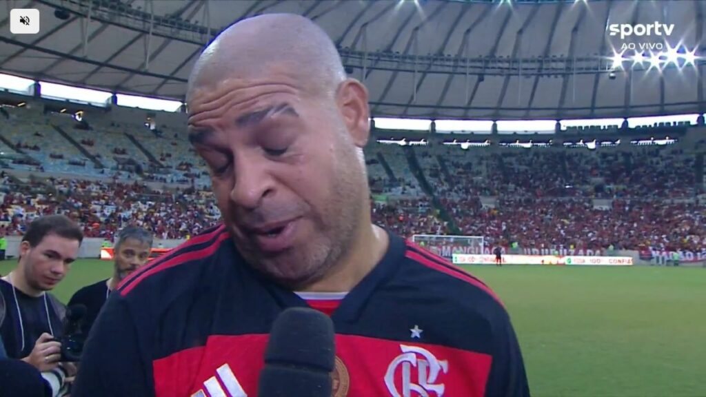 Adriano lembra do pai, chora e abre o coração em despedida com a camisa do Flamengo