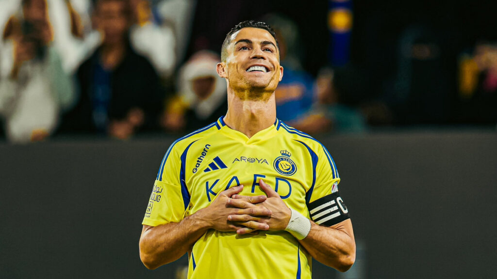 Cristiano Ronaldo comemora gol pelo Al Nassr (arquivo original em: https://x.com/AlNassrFC/status/1862536184091533569/photo/1)