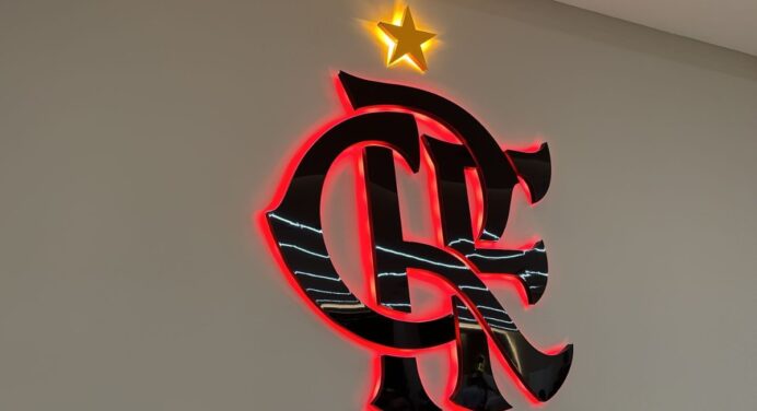 Flamengo recebe valor milionário para jogar contra a Portuguesa-RJ em Uberlândia, pelo Carioca