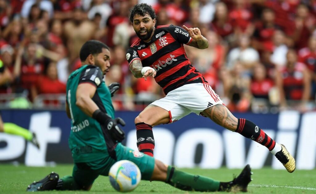 “Hoje é o dia em que me torno imortal”, diz Gabigol em despedida no Flamengo