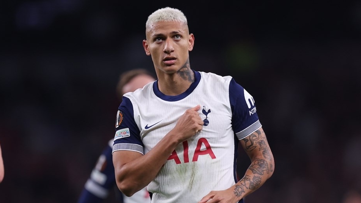 Richarlison no Flamengo? Tottenham d� resposta ap�s envio de proposta