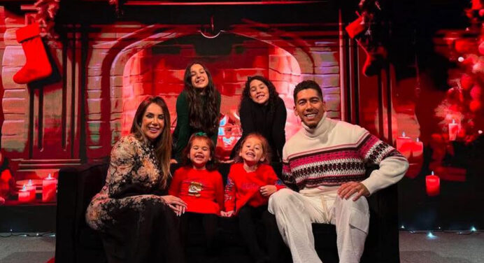 Será? Roberto Firmino publica foto de Natal com as cores do Flamengo; veja