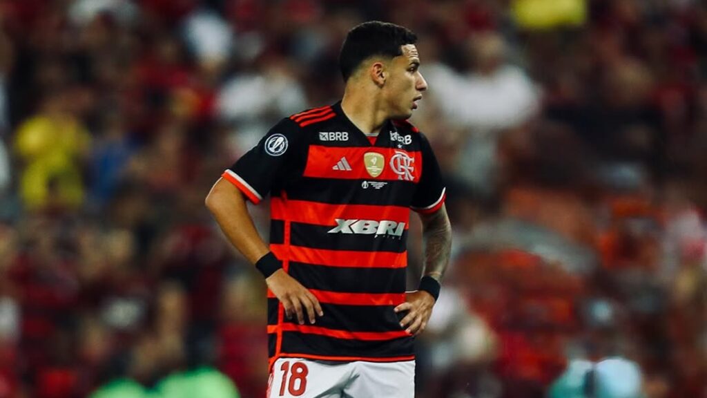Flamengo acerta venda de atacante para time de Portugal
