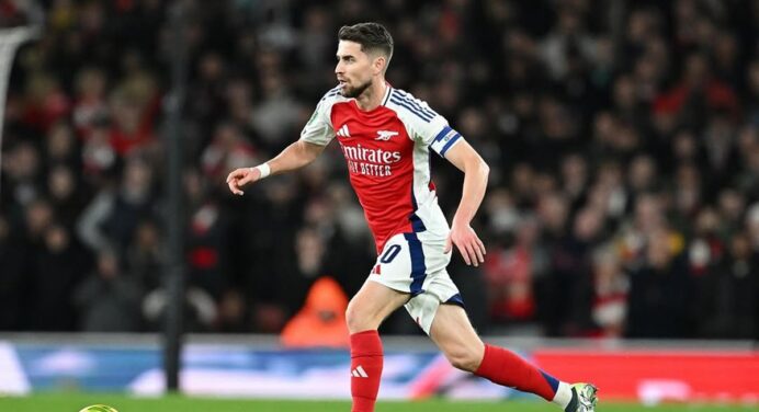 Na mira do Flamengo, Jorginho recebe salário astronômico no Arsenal; veja valores