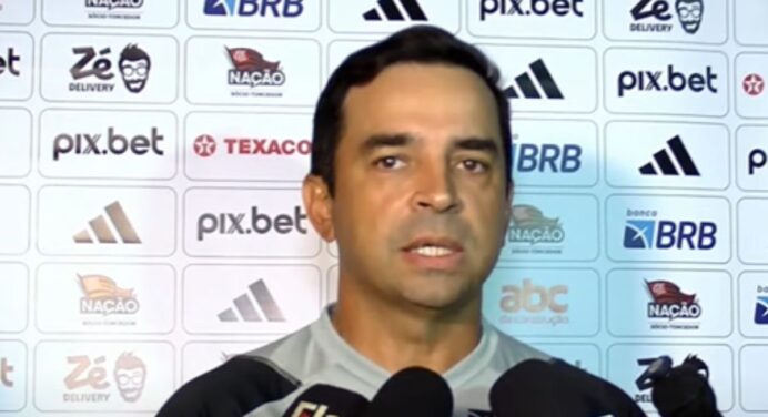 Técnico do Flamengo explica motivo de repetir escalação nos 2 primeiros jogos do Carioca