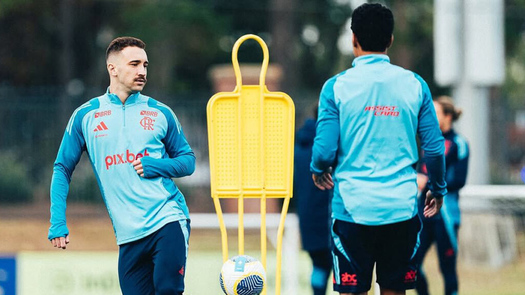 Léo Ortiz exalta liberdade conquistada no Flamengo e expõe expectativa para temporada 2025