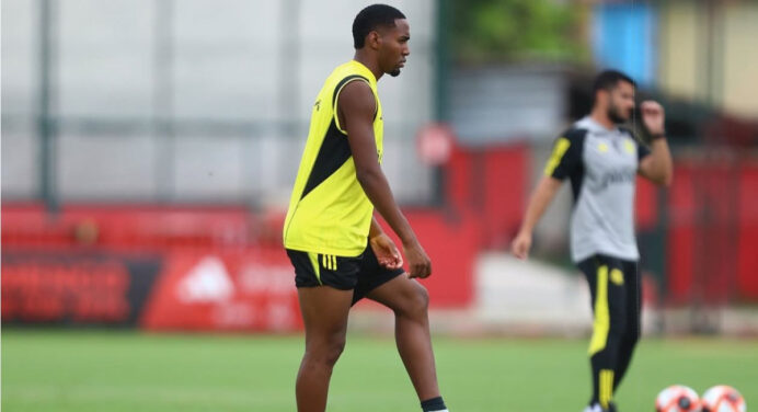 Estreia no Carioca: Flamengo faz último treino neste sábado antes de viagem para Aracaju