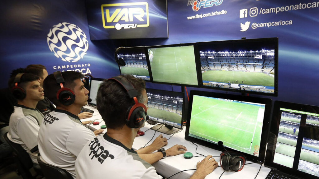 VAR e orientação sobre manipulação de resultados: veja novas regras do Carioca 2025