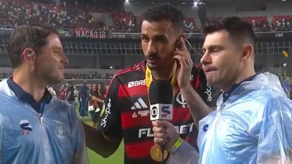 Danilo rasga elogios a Filipe Luís após título do Flamengo na Supercopa