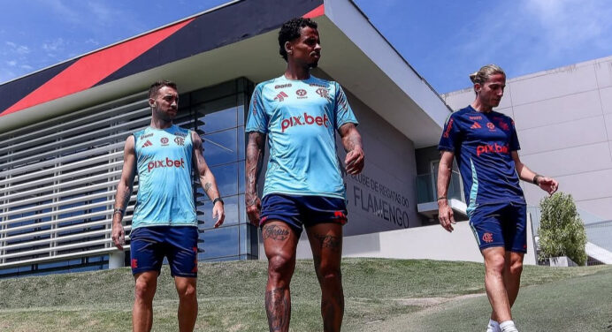 Filipe Luís ganha ‘reforço’ em treino e deve fazer mudança no próximo jogo do Flamengo