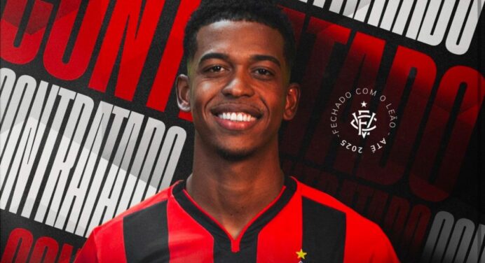 Vitória anuncia contratação de Carlinhos, emprestado pelo Flamengo
