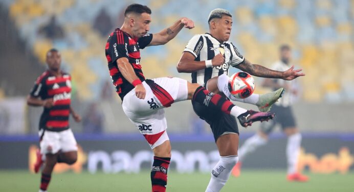 Léo Ortiz detona zagueiro do Botafogo após vitória no clássico: “Sempre começa a confusão”