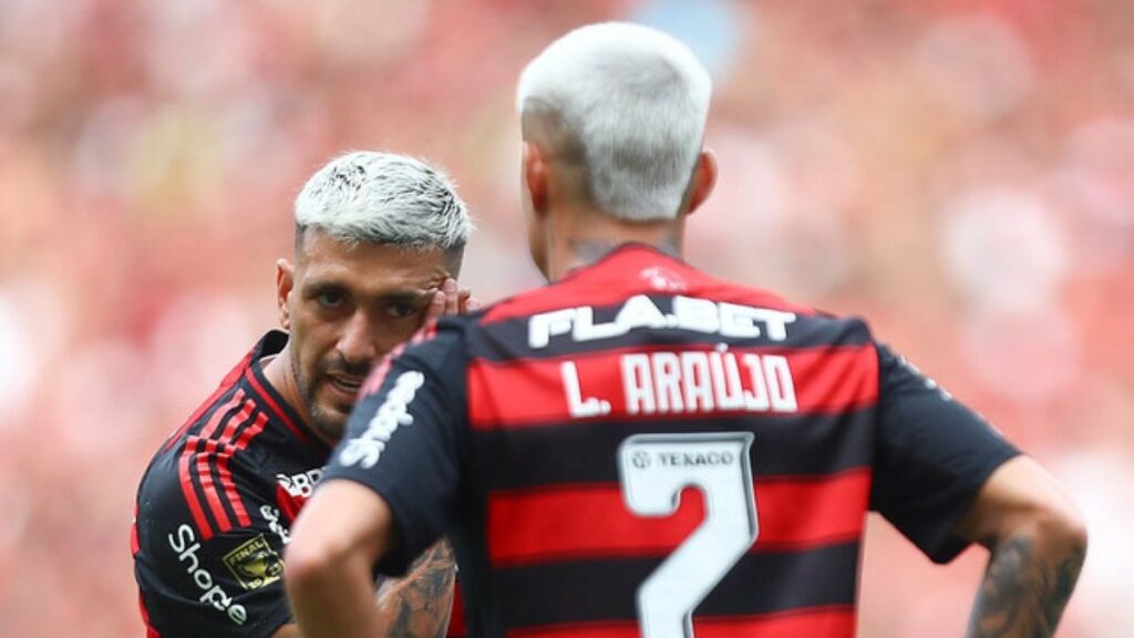 Filipe Luís abre o jogo sobre soluções para o setor criativo do Flamengo sem o Arrascaeta: “Estou bem servido”
