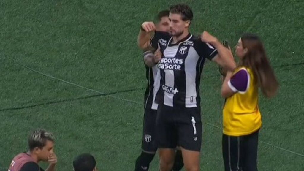 Vasco perde para o Ceará, e Flamengo segue líder do Brasileirão 2025; veja classificação atualizada