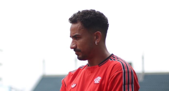 Danilo desvenda mistério de Kompany, técnico do Bayern, antes de jogo do Flamengo: “Ele é um cara…”