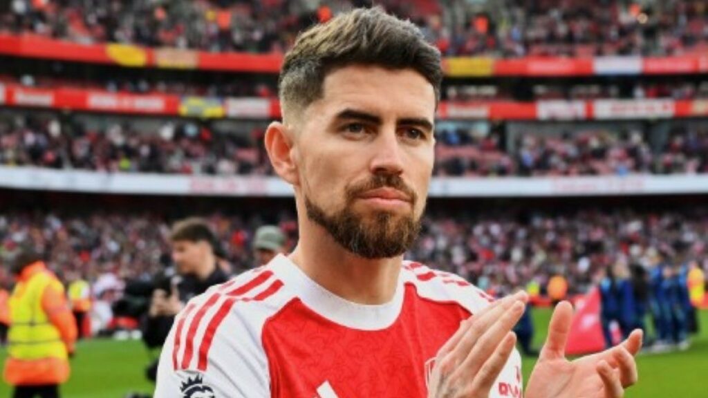 Arsenal publica despedida emocionante a Jorginho e deseja sorte ao volante no Flamengo