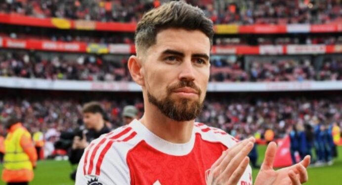 Arsenal publica despedida emocionante a Jorginho e deseja sorte ao volante no Flamengo