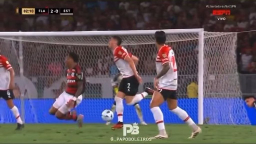 Plata quebra silêncio e detona Conmebol após expulsão em jogo do Flamengo na Libertadores
