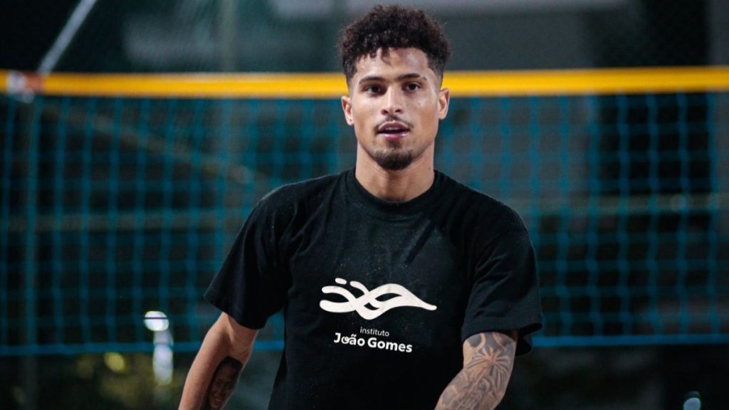Ex-Flamengo, João Gomes lança projeto social para ajudar crianças com dificuldade de comunicação