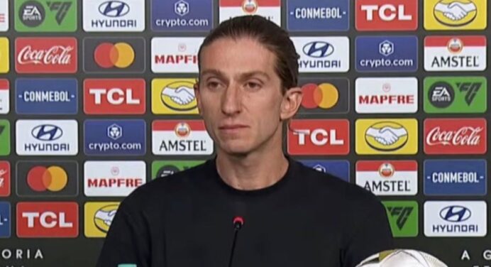 Filipe Luís ‘culpa’ volta antecipada no Carioca por derrota do Flamengo na Recopa