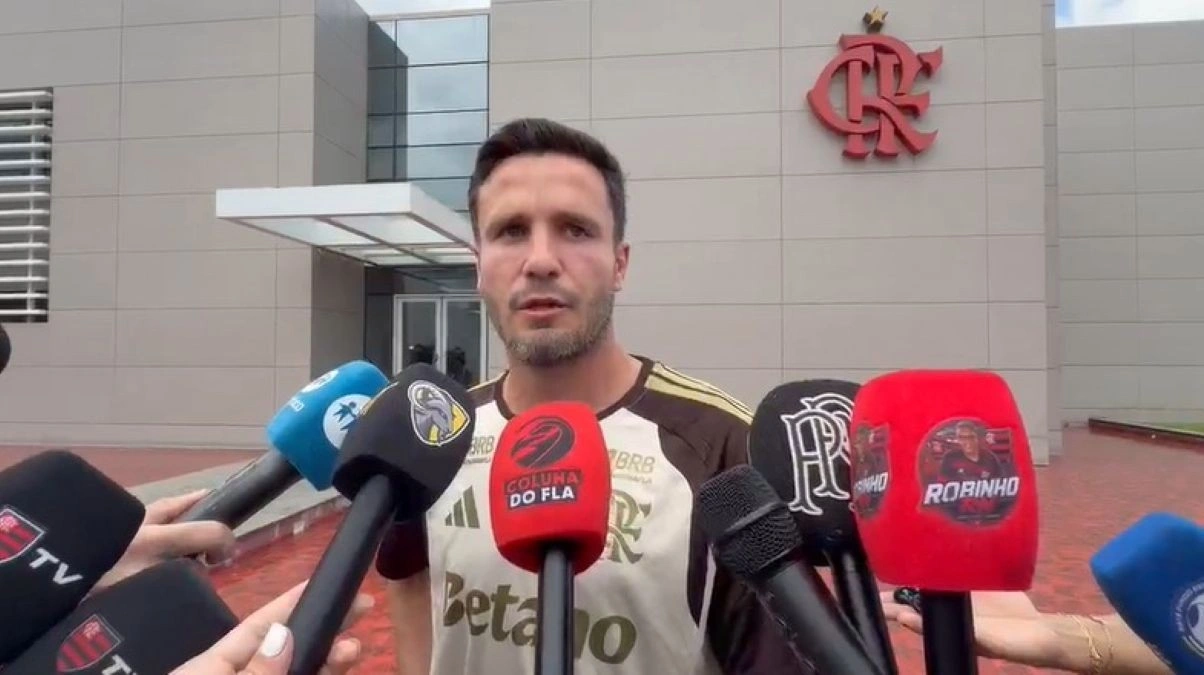 Saúl lamenta ausência do Arrascaeta, alerta sobre 'funks proibidões' no Instagram